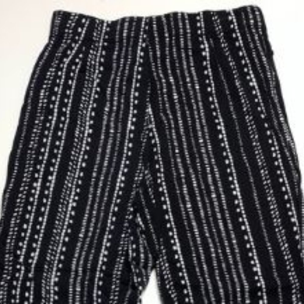 cupcakes & cashmere Black & White Striped Cropped Wide-Leg Pants size L - Picture 4 of 8